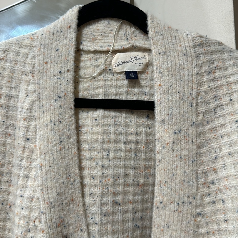 COMFY CROPPED SWEATER - Picture 2 of 4